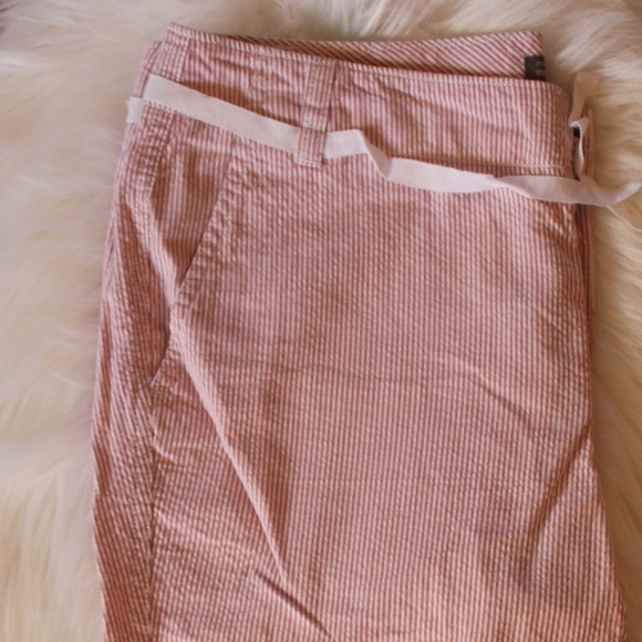 Dockers, Favorite fit stripped pink and white seersucker Capri pants - Picture 6 of 9